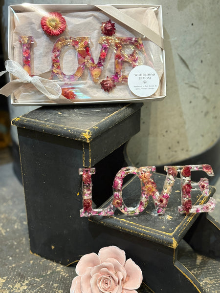 “Love” Dried flower decor sign