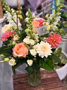 FRESH FLOWERS IN VASE CONTAINERS