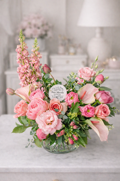 “The Signature Garden Party” Vase - Elegant, Airy Florals
