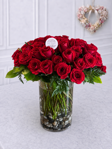 “The Signature 50” Red Roses Vase